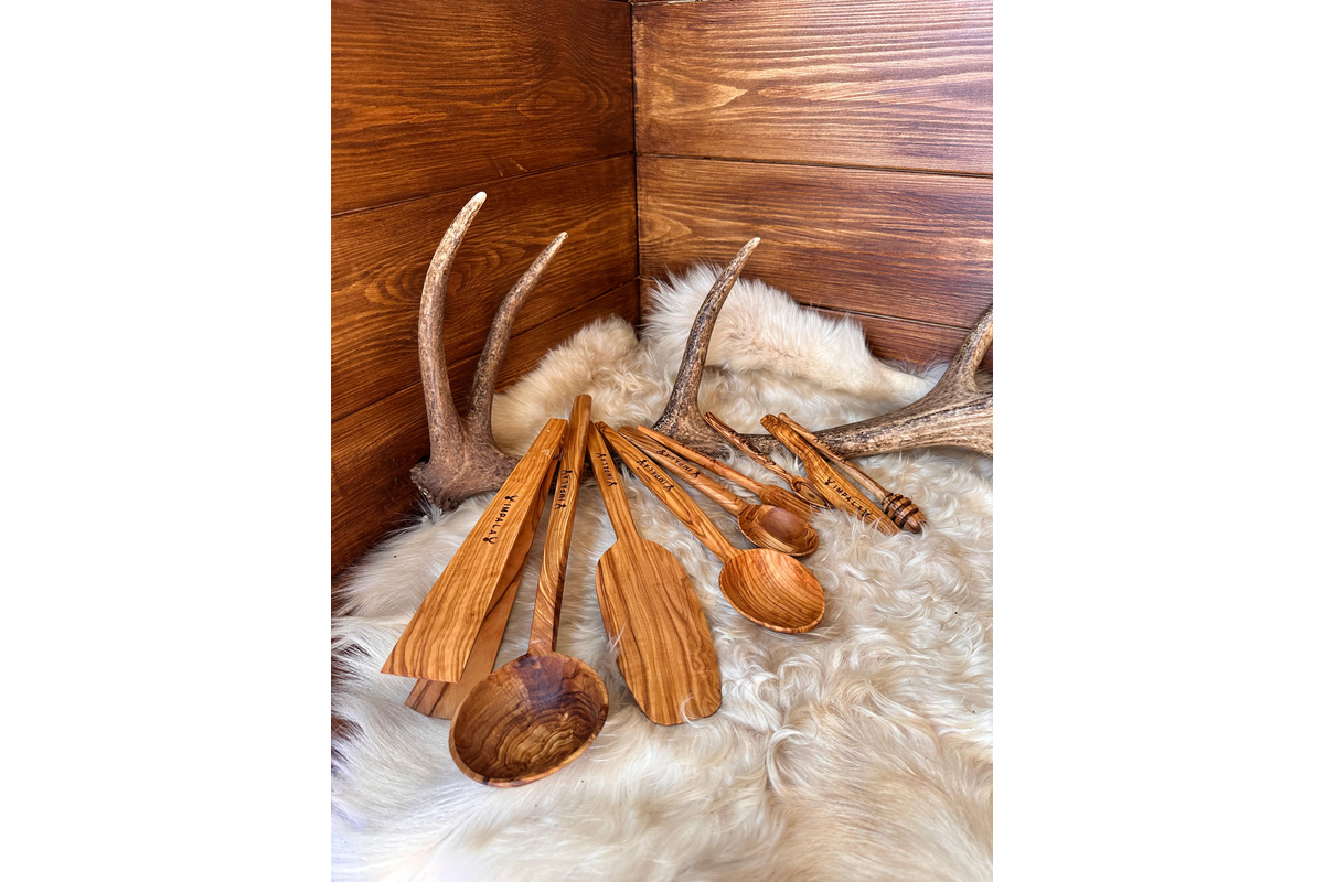 enkidu Olive Wood Set (5 pieces: spatula, tongs, large spoon, large fork, knife)